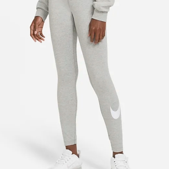 Nike Sportswear Essential Women's Mid-Rise Swoosh Leggings - Picture 3 of 6